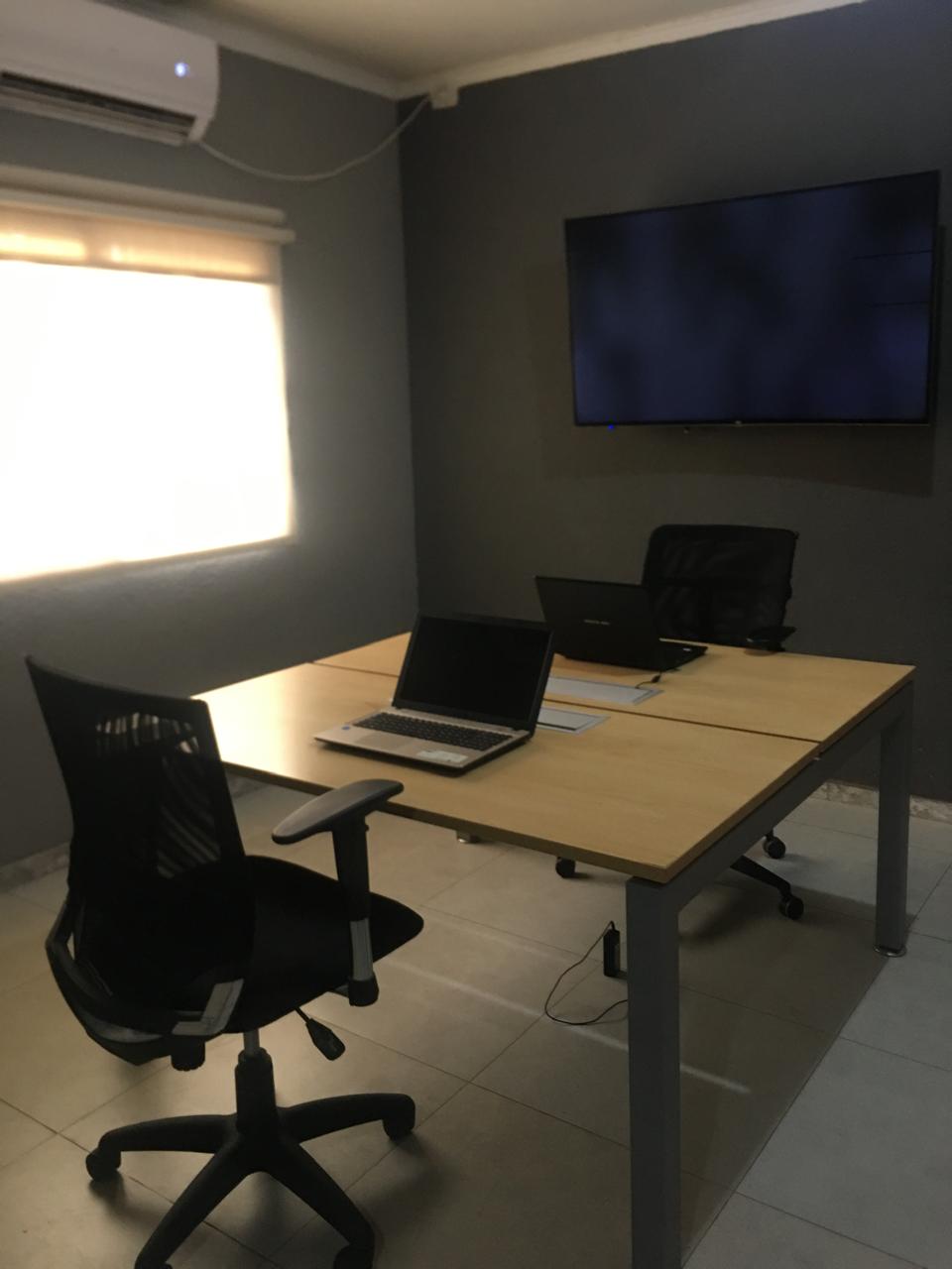 Isla Doble Puesto de Trabajo - Marrón Claro